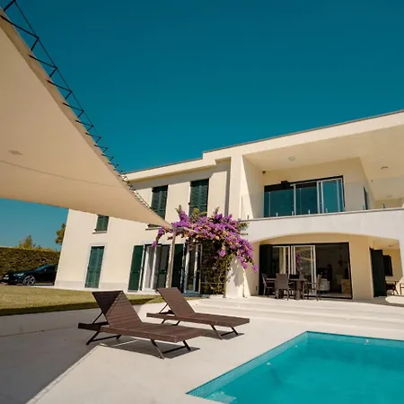Pupa - Luxury View, Sea And Private Pool Villa Vlasici