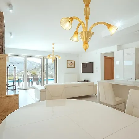 Pupa - Luxury View, Sea And Private Pool Villa *